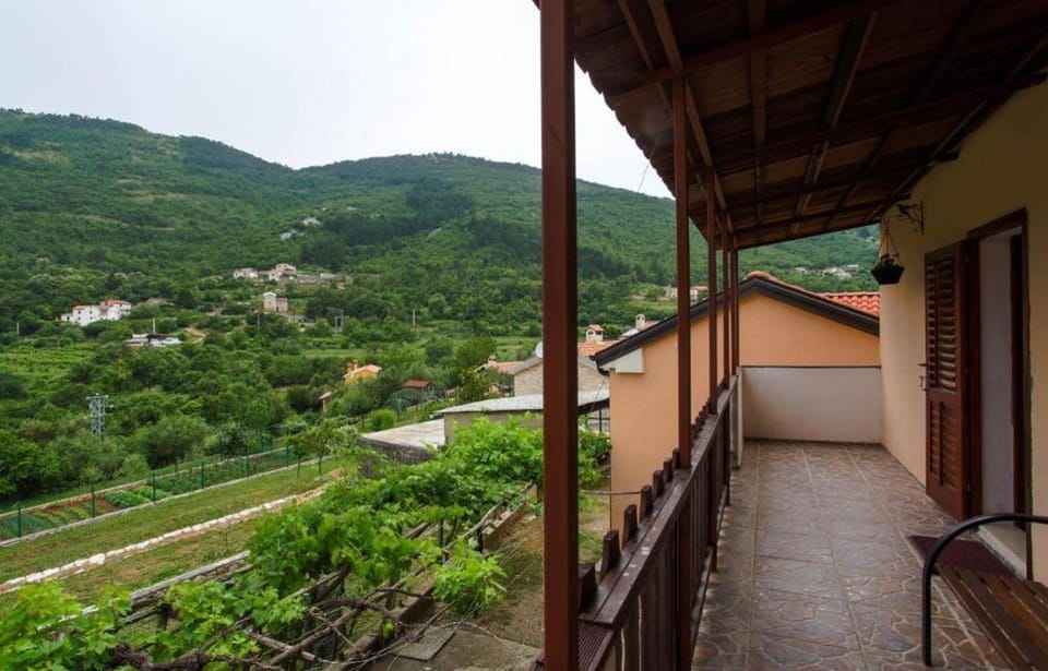 View (from property/room), Balcony/Terrace