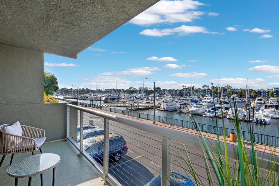 Lake view, Sea view