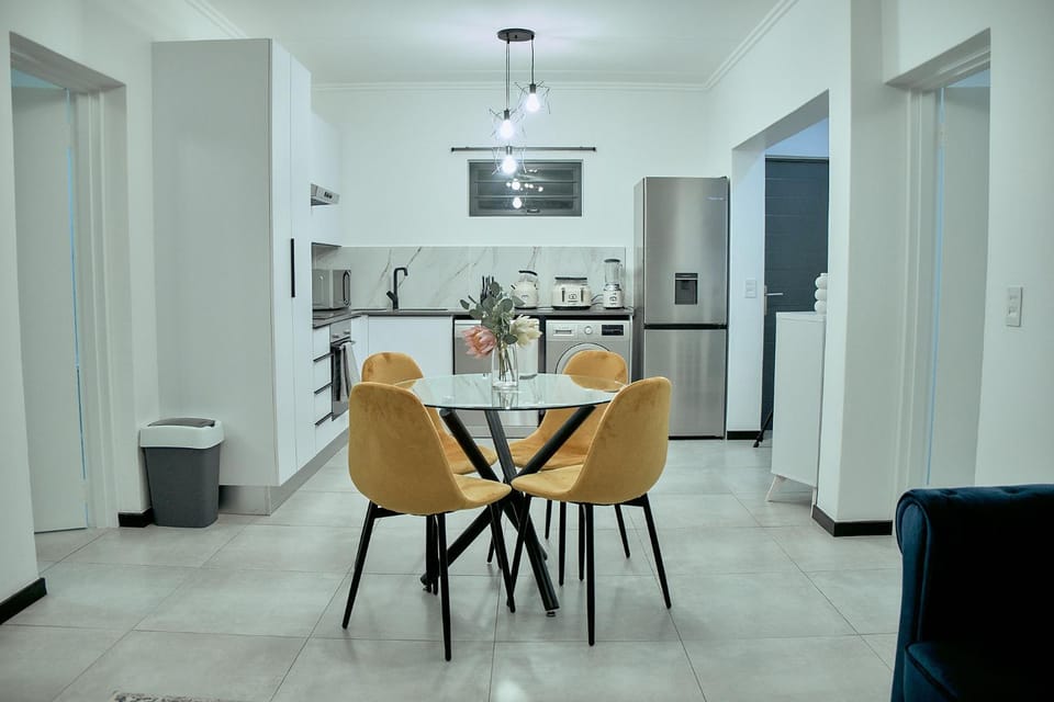 Medon Luxury Suites Bryanston Apartment in Sandton
