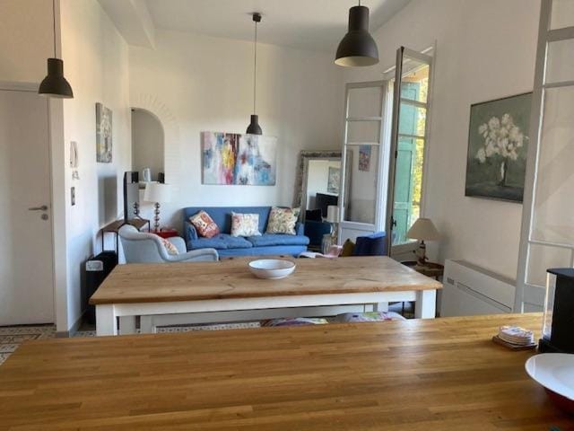 Gorgeous apartment superbly located in old town Apartment in Collioure