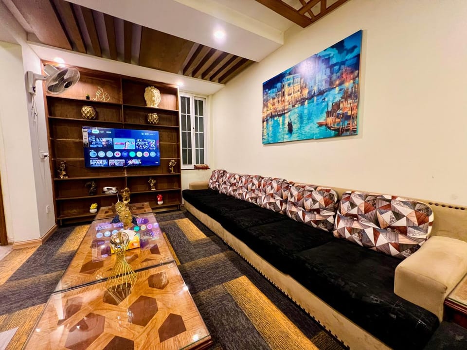 Family Apartment 1 BHK ISB F-11 Apartment in Islamabad