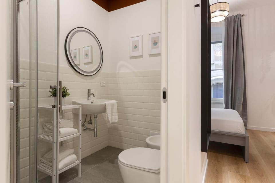 Shower, Bathroom, towels