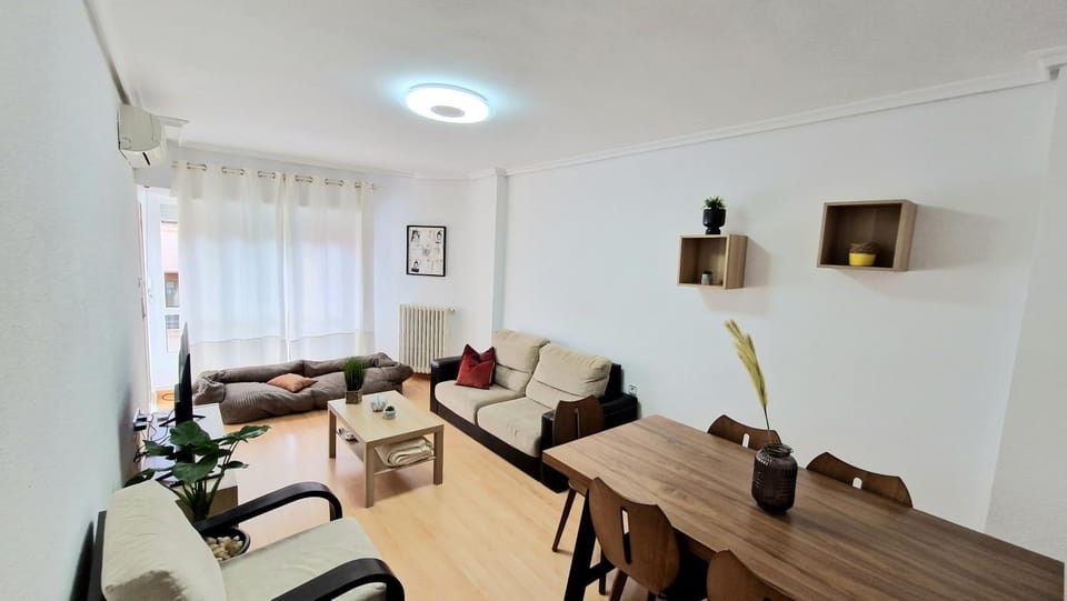 TV and multimedia, Living room, Dining area