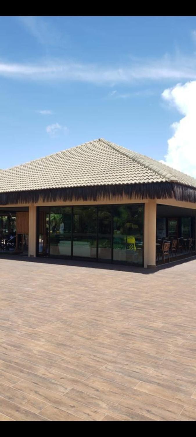 Restaurant/places to eat, Restaurant/places to eat