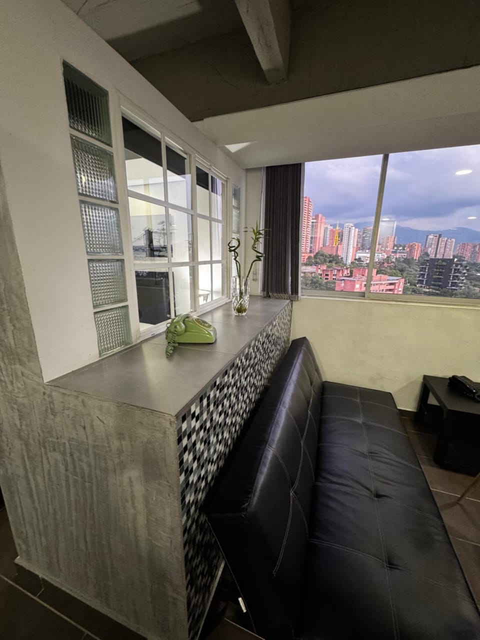 2305 Suite con vista privilegiada en el poblado Apartment in Medellin