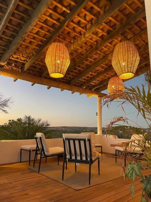 Balcony/Terrace, Living room