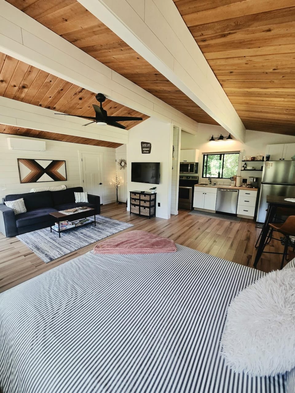 Living room, Bedroom