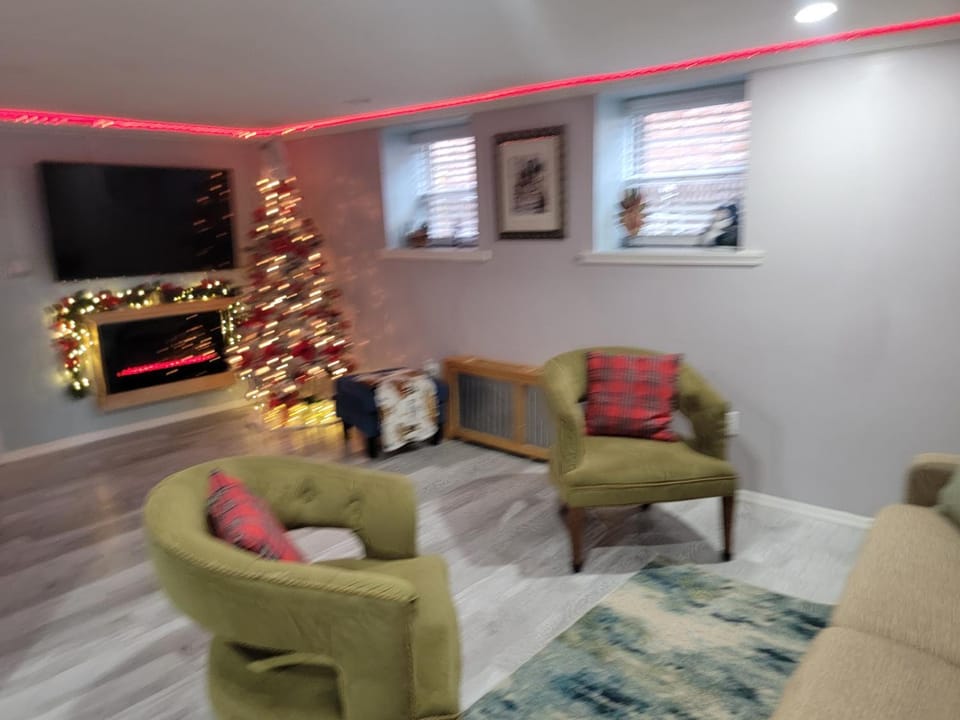 Lovely 2 bedroom Apartment with 2 Entrance and Parking Apartment in Upper Manhattan