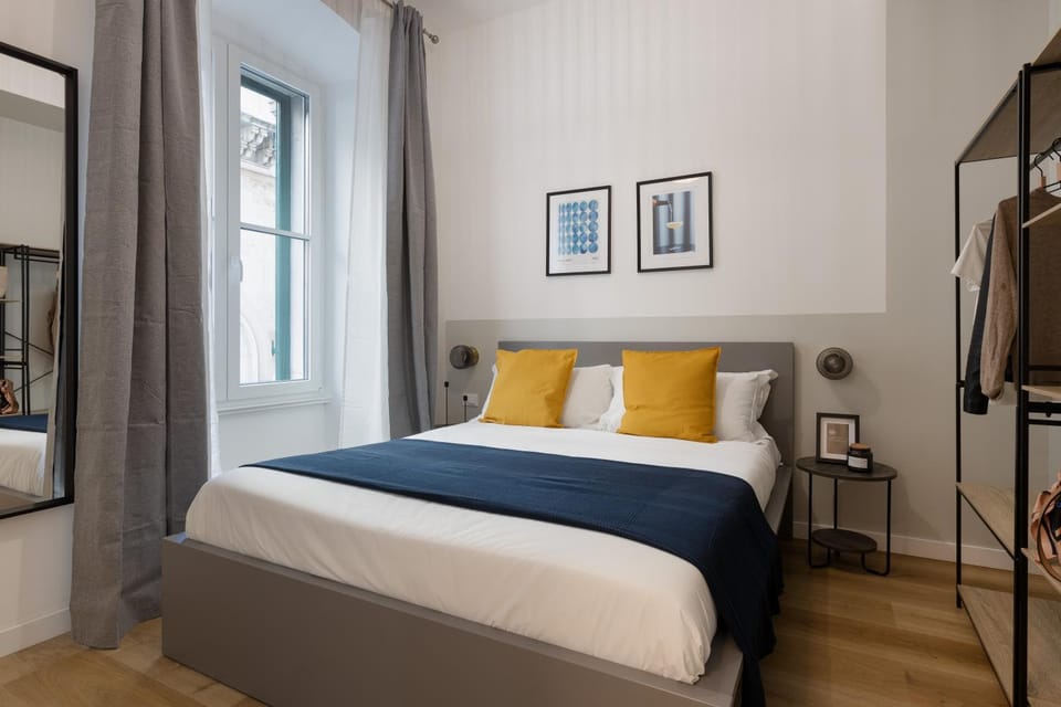 Bed, Bedroom