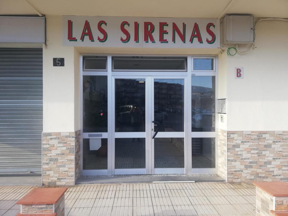 Apartamento en el corazón de Santa Margarita, cerca de la playa, con terraza y parking. - ES-258-61 Apartment in Roses