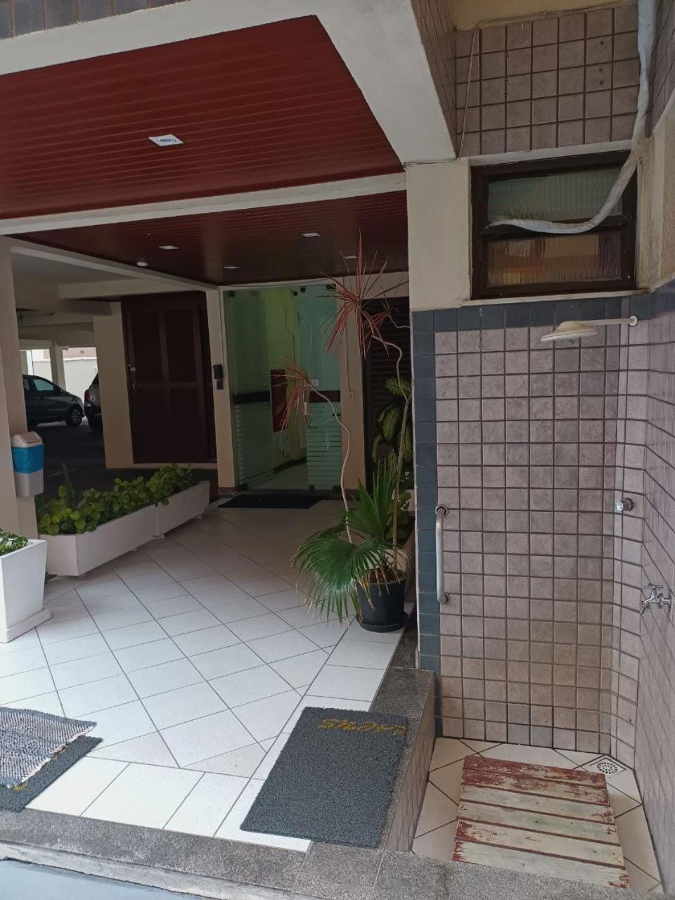 Property building, Facade/entrance