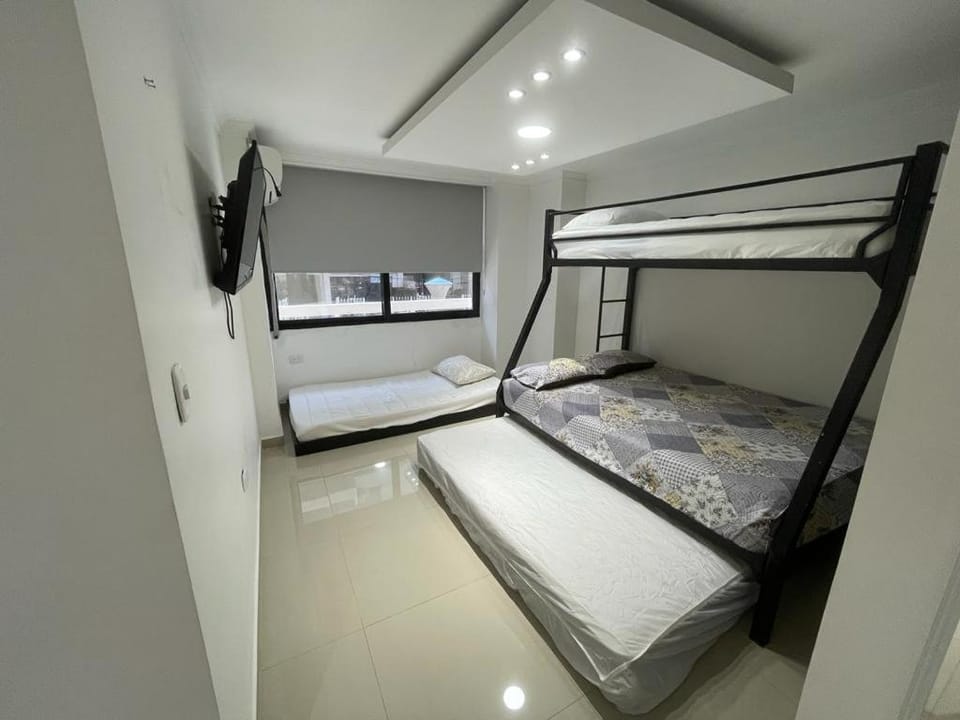 Bed, Photo of the whole room, bunk bed