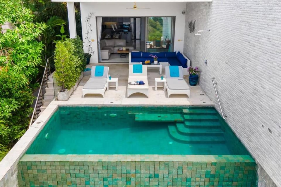 Patio, Day, View (from property/room), Balcony/Terrace, Living room, Seating area, Dining area, Pool view, Swimming pool, sunbed