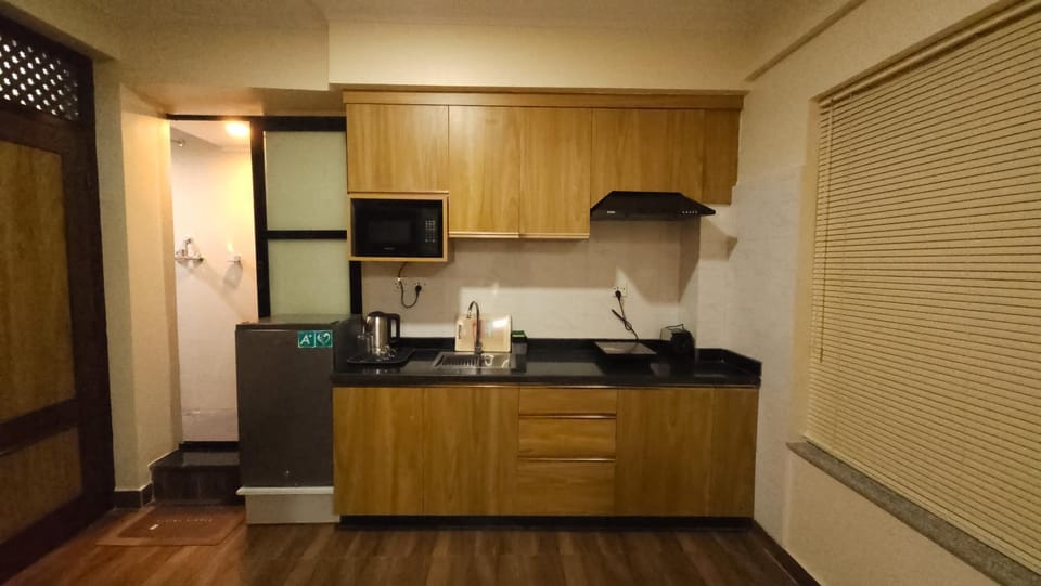 Kitchen or kitchenette, minibar, oven, pet friendly, stove, kitchen, kitchen