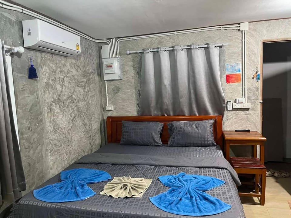 Lung peiyk homestay Vacation rental in Trat Changwat