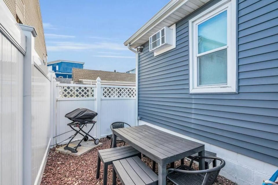 Seaside Cottage: A 'MyShoreCottage' Property Apartment in Seaside Heights
