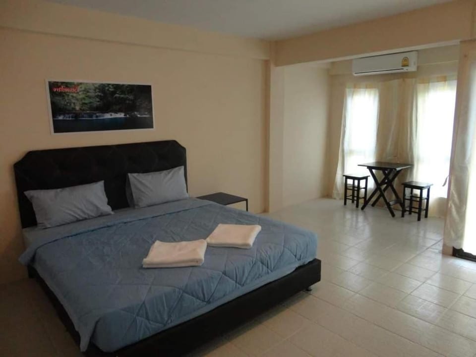 ซิตี้ แม่นชั่น Apartment hotel in Sala Dan