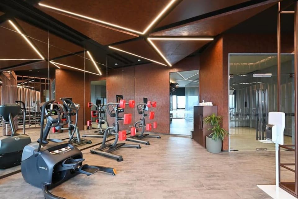 Downtown Charm Edge 1 Bedroom Seaview Condo Apartment in Pattaya City