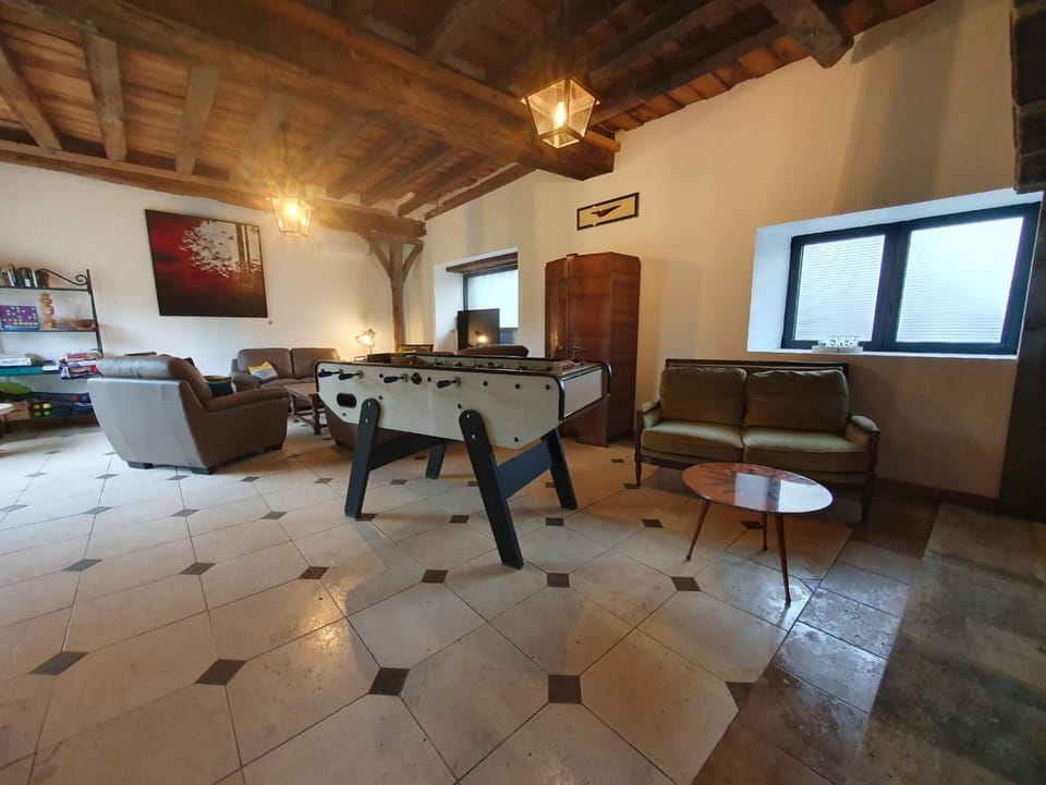 Communal lounge/ TV room, Game Room, Living room, Seating area