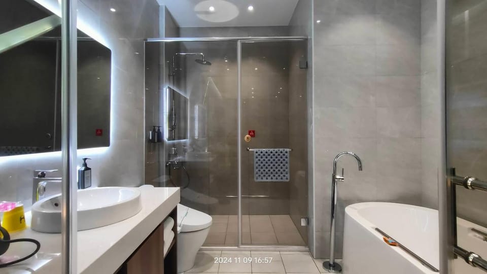 Shower, Bathroom, Bath