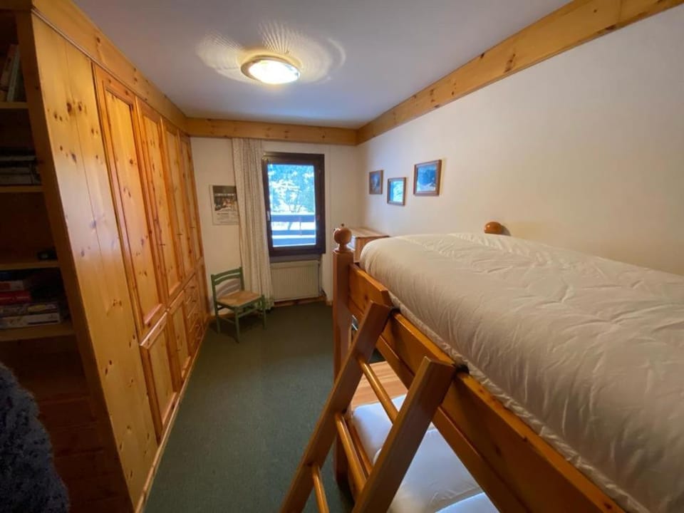 Bed, Photo of the whole room, Bedroom, Garden view, bunk bed, wardrobe