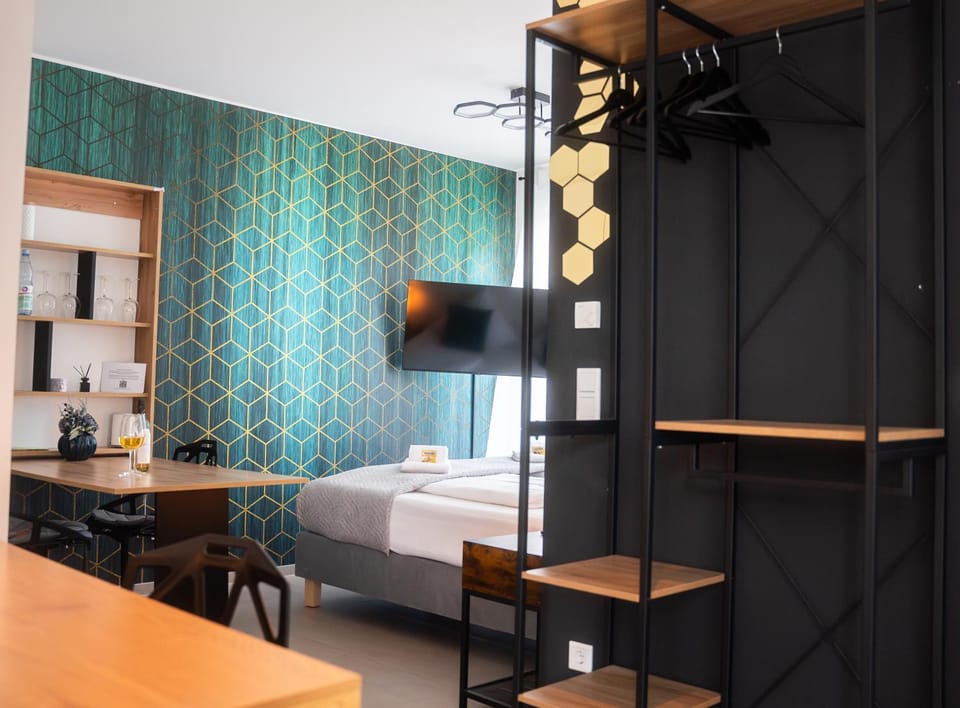 Bed, Seating area, Dining area, wardrobe