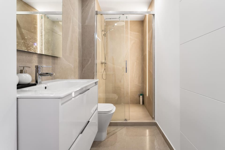 Shower, Bathroom