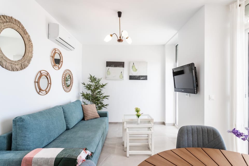 TV and multimedia, Living room, air conditioner