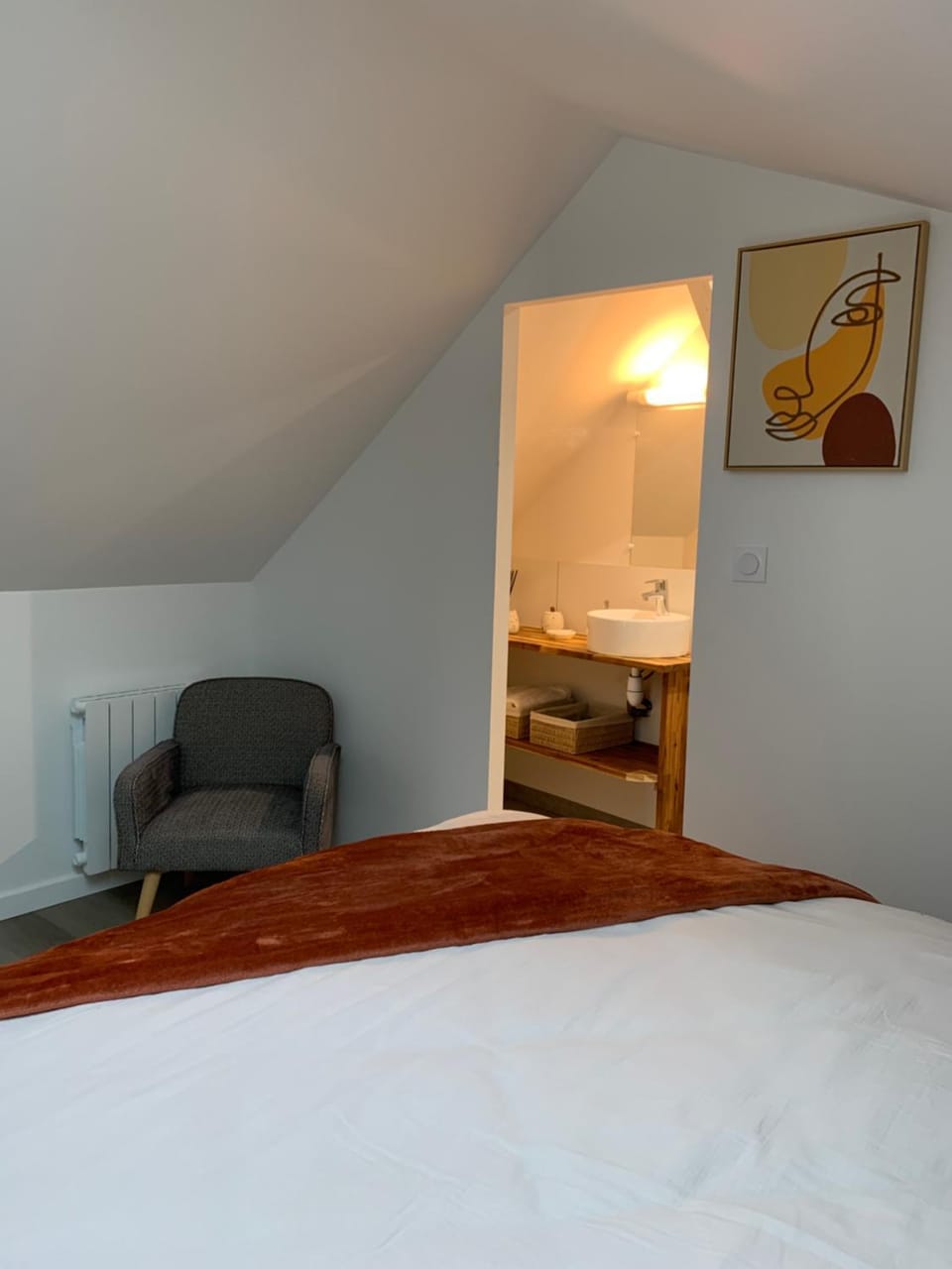 Bed, Bedroom