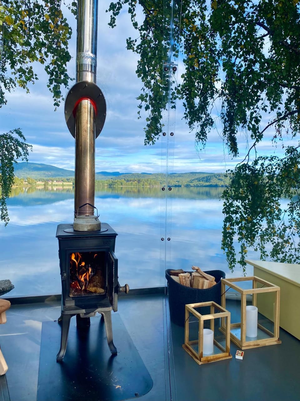 Specatular glass-igloo by the water! House in Viken, Norway