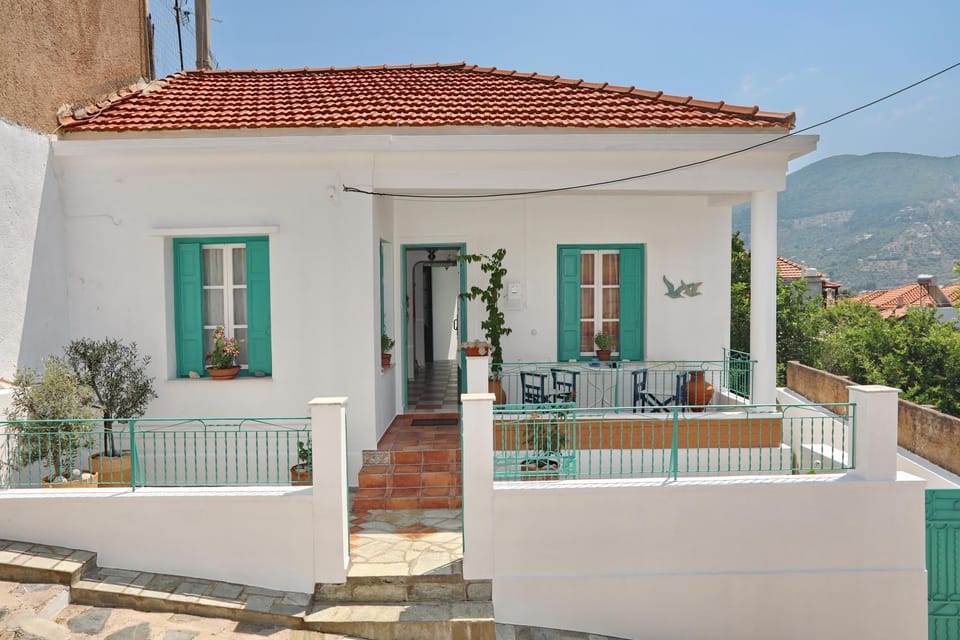 Patio, Facade/entrance