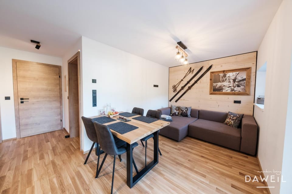 Living room, Food