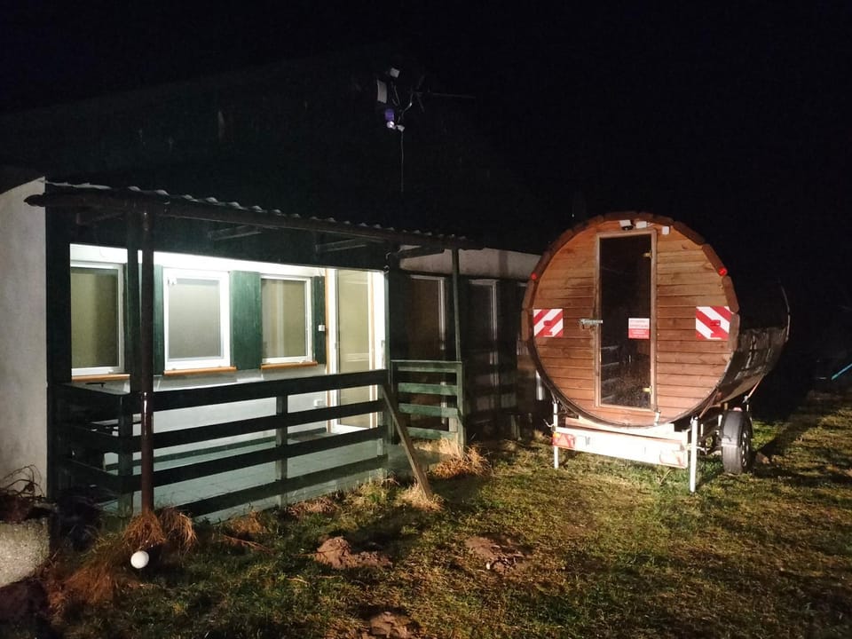 Night, Sauna