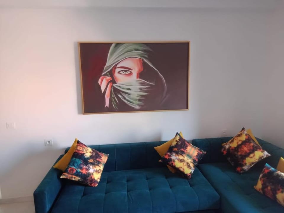 Living room, Decorative detail