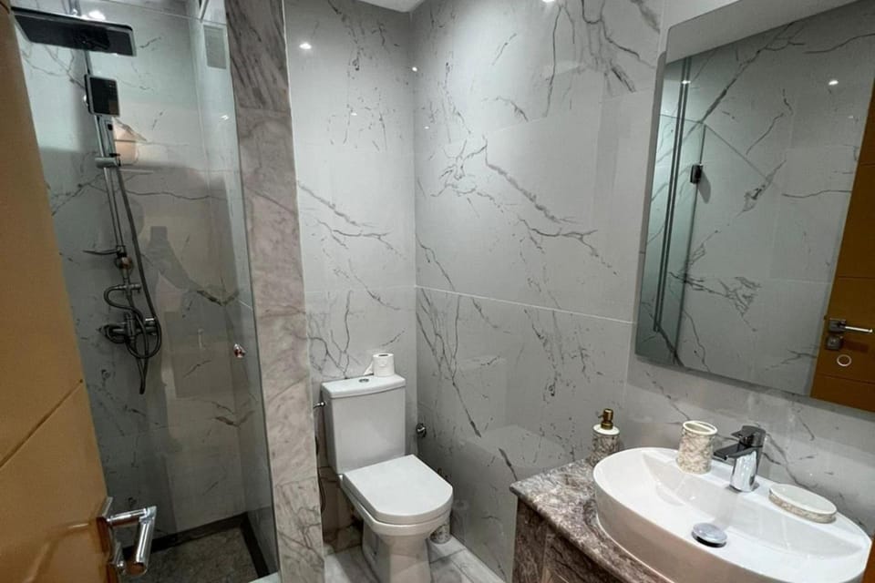 1Bed Apartment - Sleeps 4 - Balcony Wifi Parking Apartment in Marrakesh