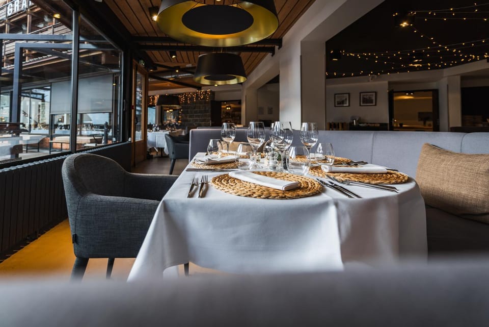 Restaurant/places to eat, Food and drinks, Food