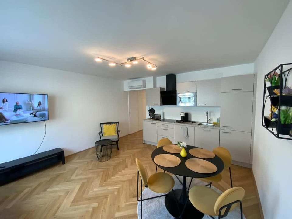 Freshly renovated Apartment in Trendy Area l HG21 Apartment in Vienna