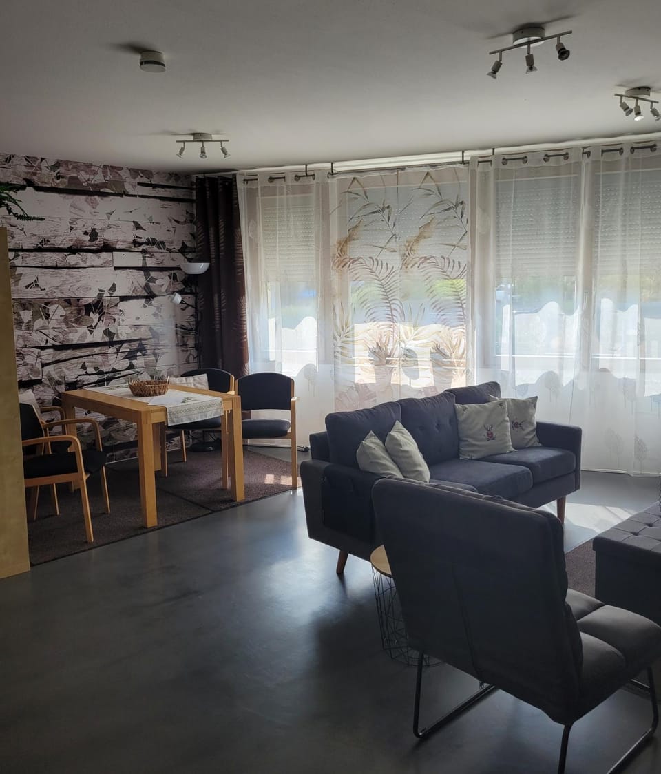 Living room, Seating area, Dining area