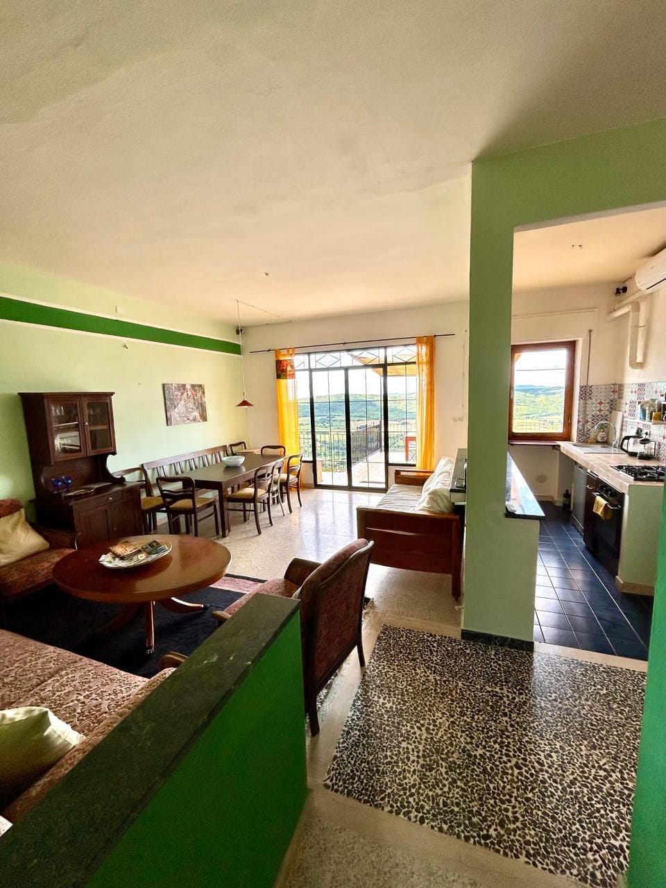 Living room, Dining area, kitchen