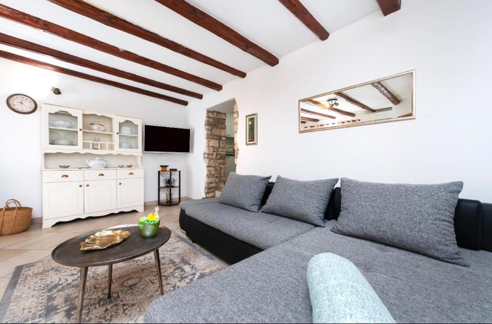 Apartment Pino Apartment in Istria County