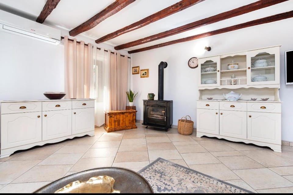 Apartment Pino Apartment in Istria County