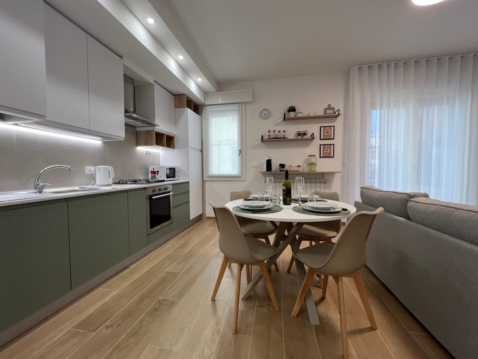 Property building, Kitchen or kitchenette, Living room
