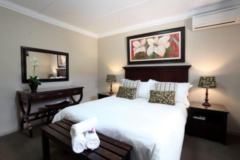Shower, TV and multimedia, Coffee/tea facilities, Photo of the whole room, Bedroom, Parking, heating, air conditioner