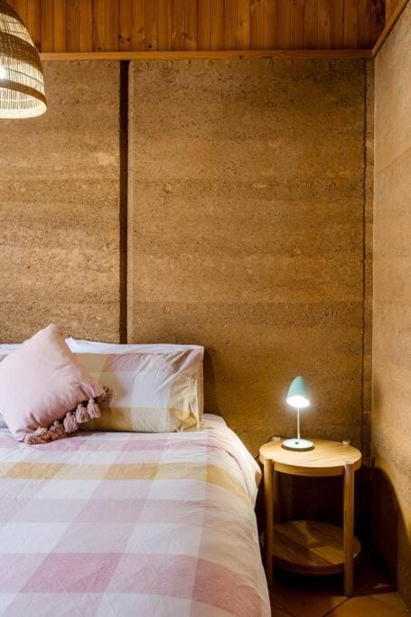 Beachy Sleeps! Eco Friendly Family Retreat Chalet in Mitchell Drive