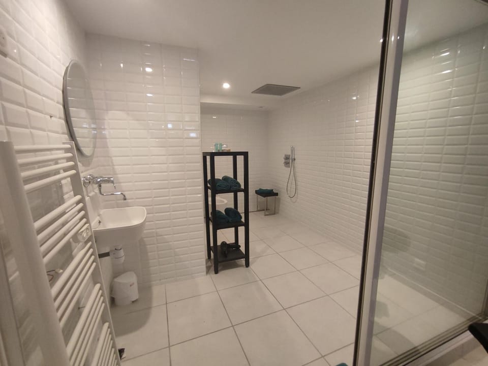 Chambre Secret Room, Riad 3 Couple only au village naturiste Riad in Agde