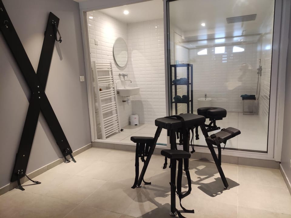 Chambre Secret Room, Riad 3 Couple only au village naturiste Riad in Agde