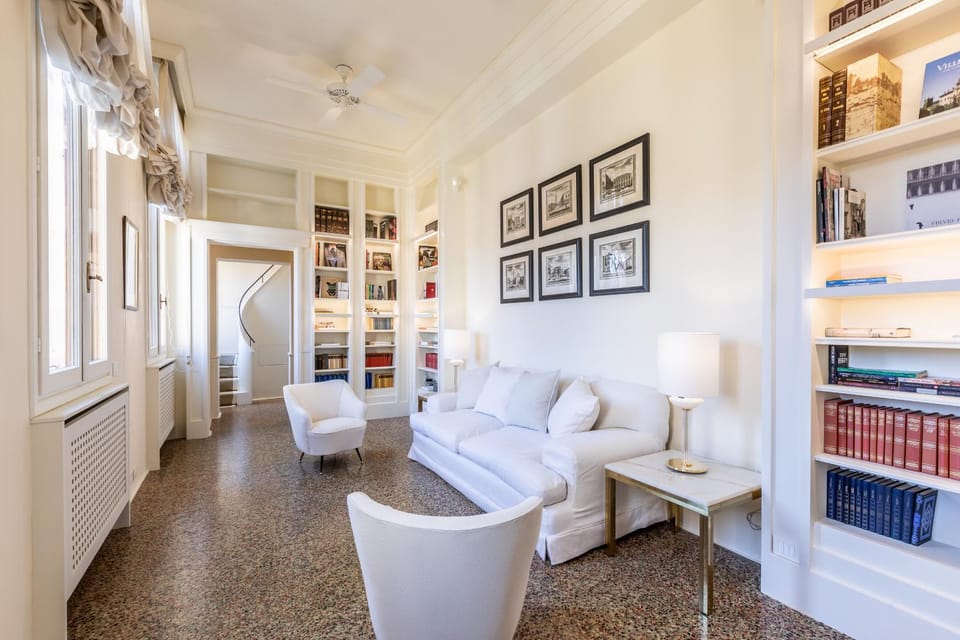 Other, Seating area