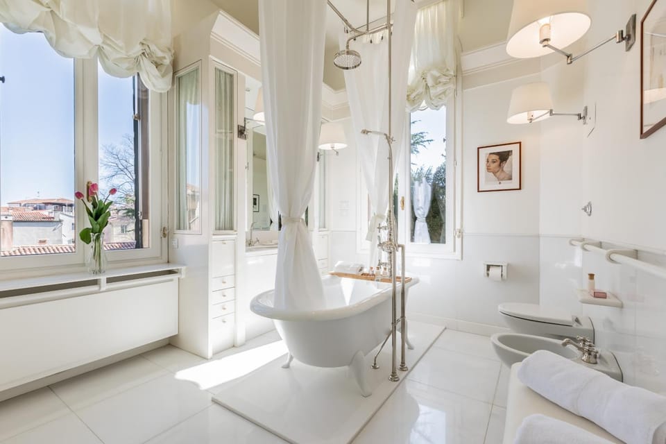 Bathroom, Bath