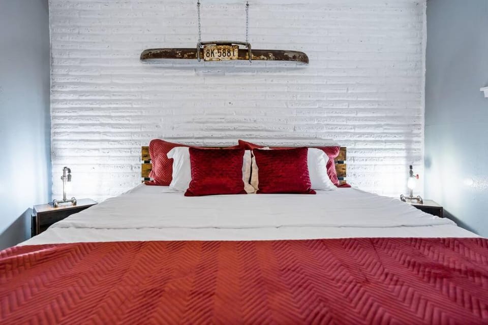 Bed, Bedroom