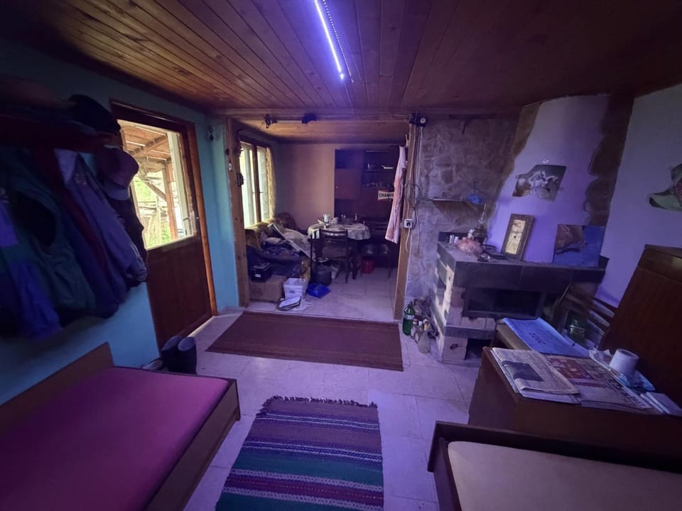 Kazanlak SHELTER HOUSE ACCOMODATION 1 Room 1 Bed, No Water, WC is Outhouse, Dirt Road, Dog in the Garden, Genius Points Welcome! Къща за Подслон в Казанлък, Без Вода! Luxury tent in Stara Zagora, Bulgaria